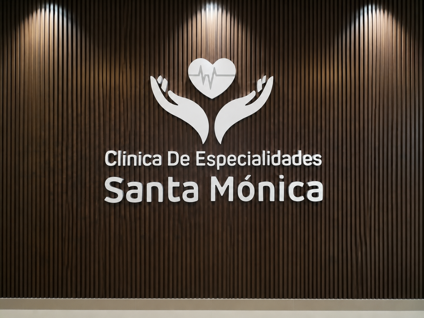 Lobby de la Clínica de Especialidades Santa Mónica